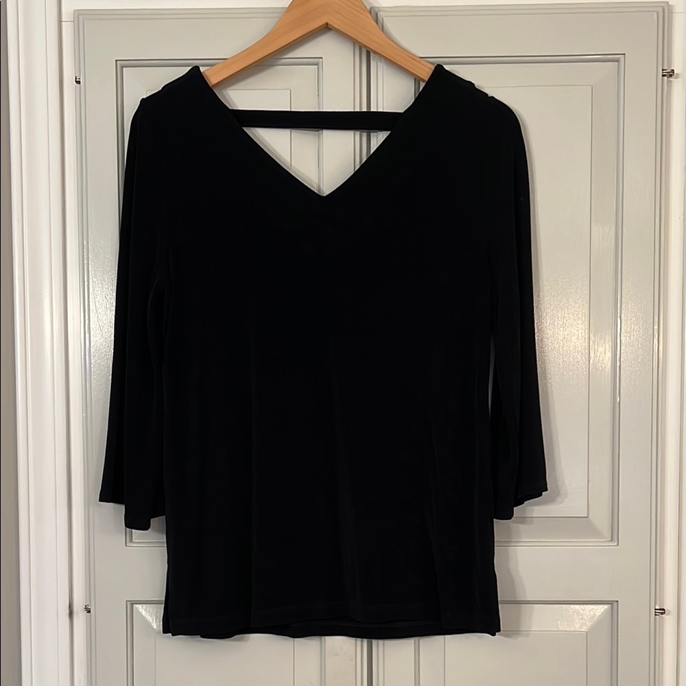 Chicos Traveller Collection Elegant Black V-Neck Women's Top Sz 0
